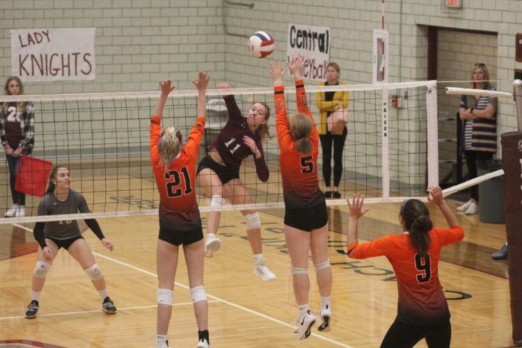 Tigers Prevail Over Maroon Knights